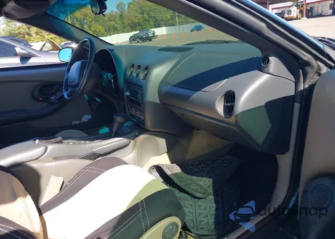 1996 Pontiac Firebird из США, поврежденный, VIN 2G2FS32K2T2218856